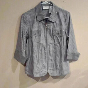 Drapers&Damons NWOT gray stripe top size small‎